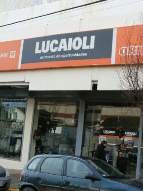 Chubut: Cerraron Lucaioli y Saturno y hay despedidos